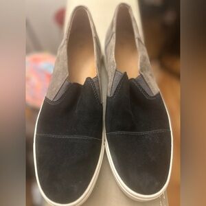 Women’s FRYE Suede & Microfiber Slip-ons Size 9